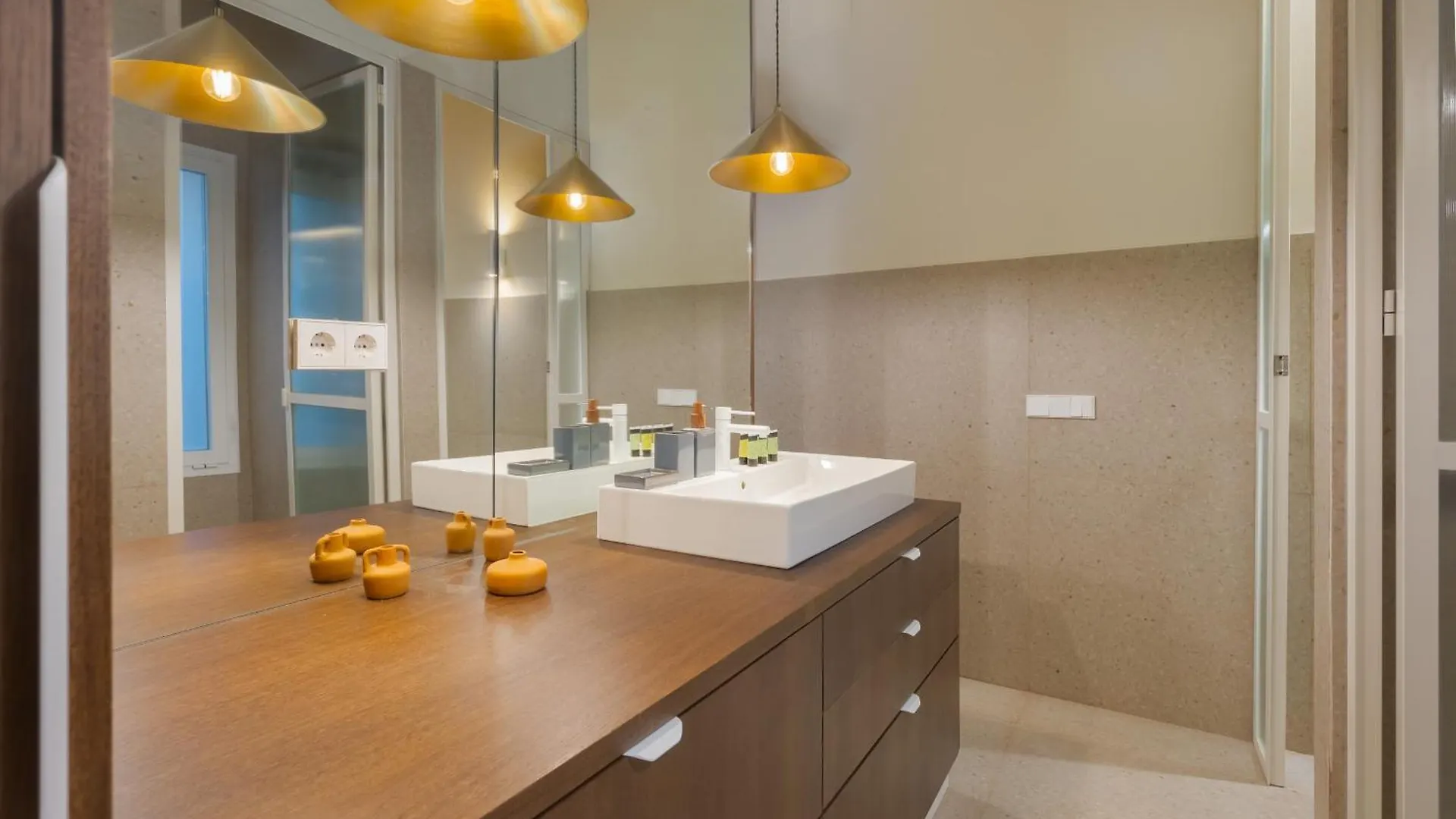 New And Design - Rooftop Solarium - Alameda Seville Apartment